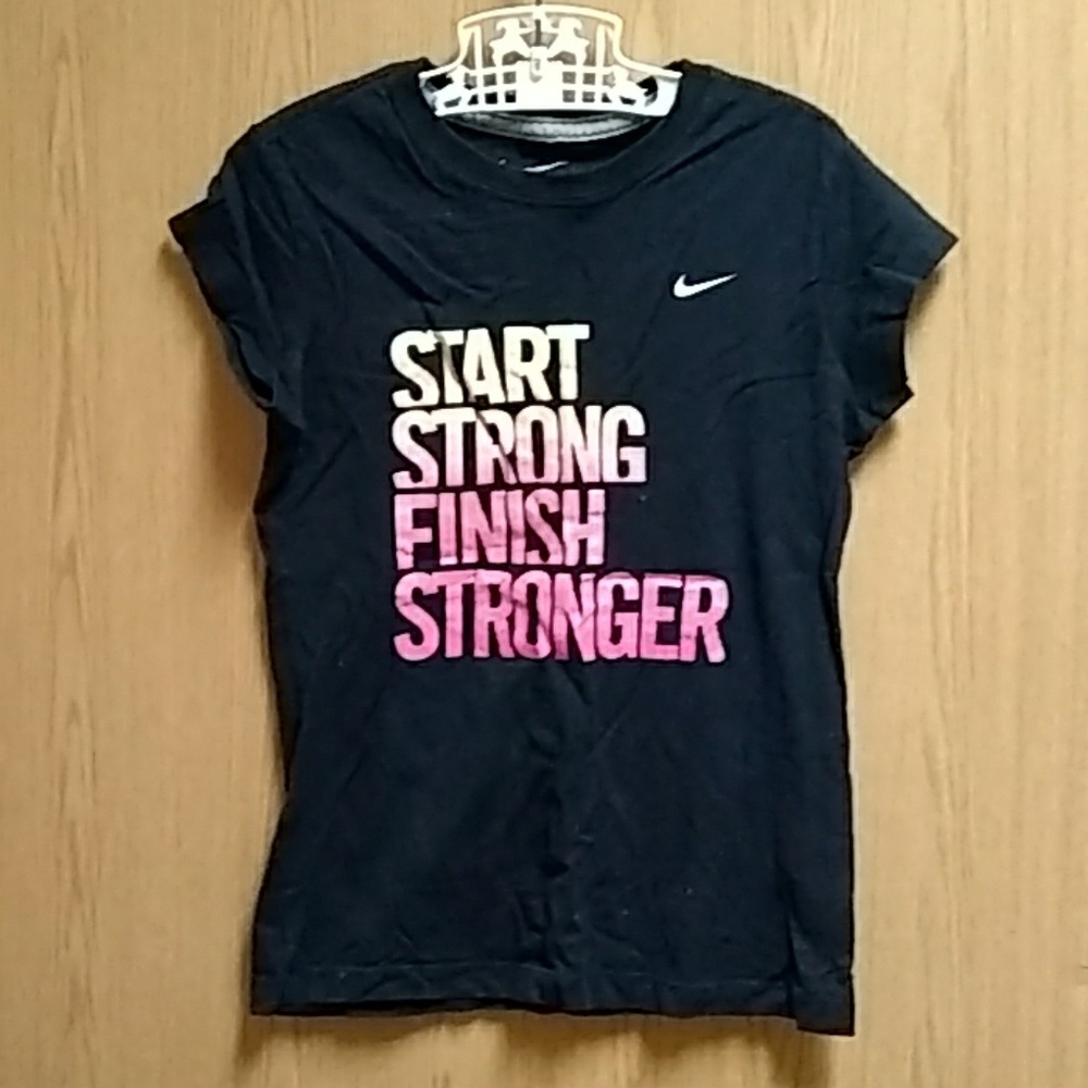 Girls Nike T-Shirt